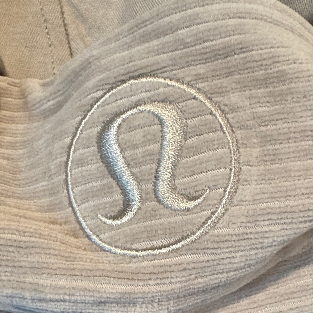 Women’s Lululemon Corduroy oversized Pullover Hoodie - Cream/ Beige
